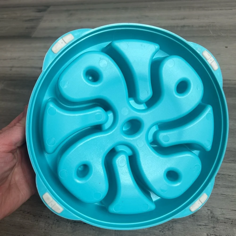 Heart to Tail Slow Feed Pet Bowl